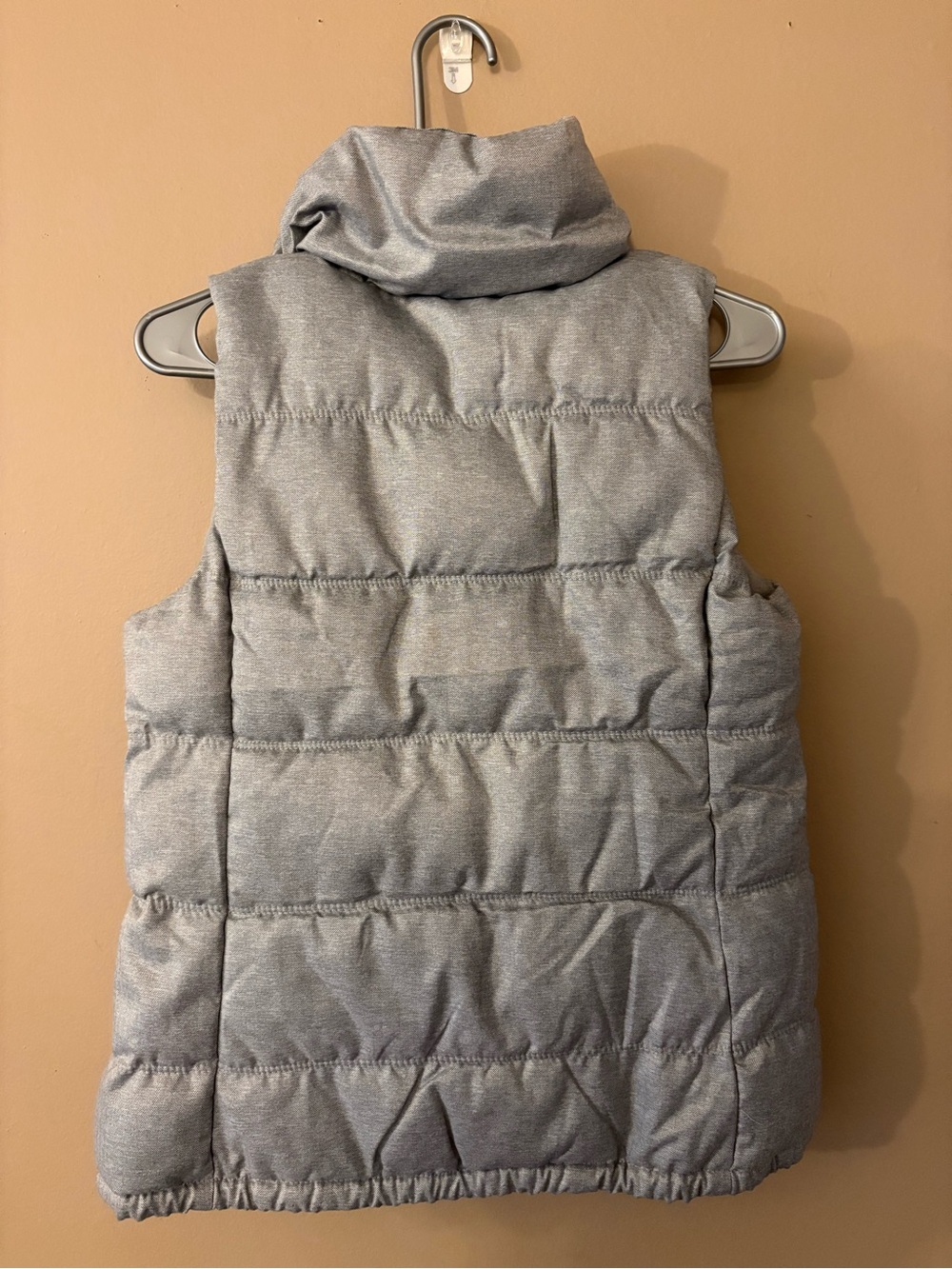 Old Navy Light Gray Quilted Puffer Vest - Picture 2 of 2